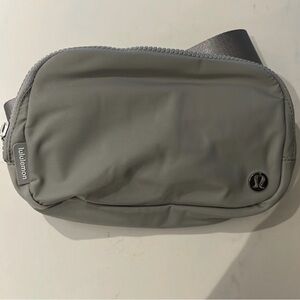 lululemon athletica Olive Belt Bag